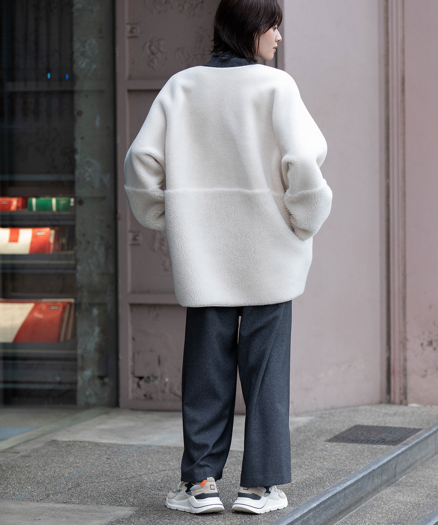 ウールシープボアムートンリバーシブルノーカラーコート