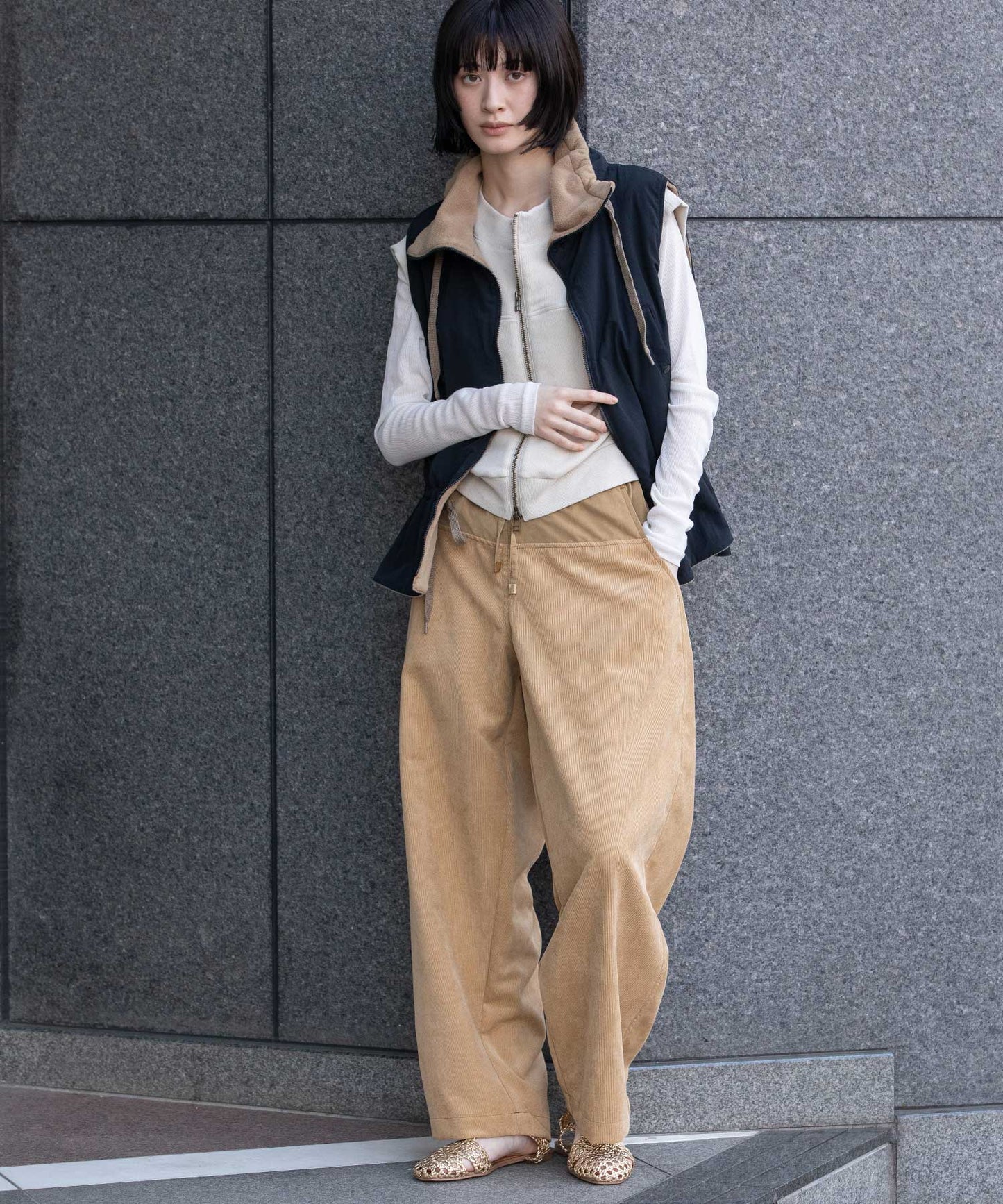 ナイロンタフタ×フリースリバーシブルジレ