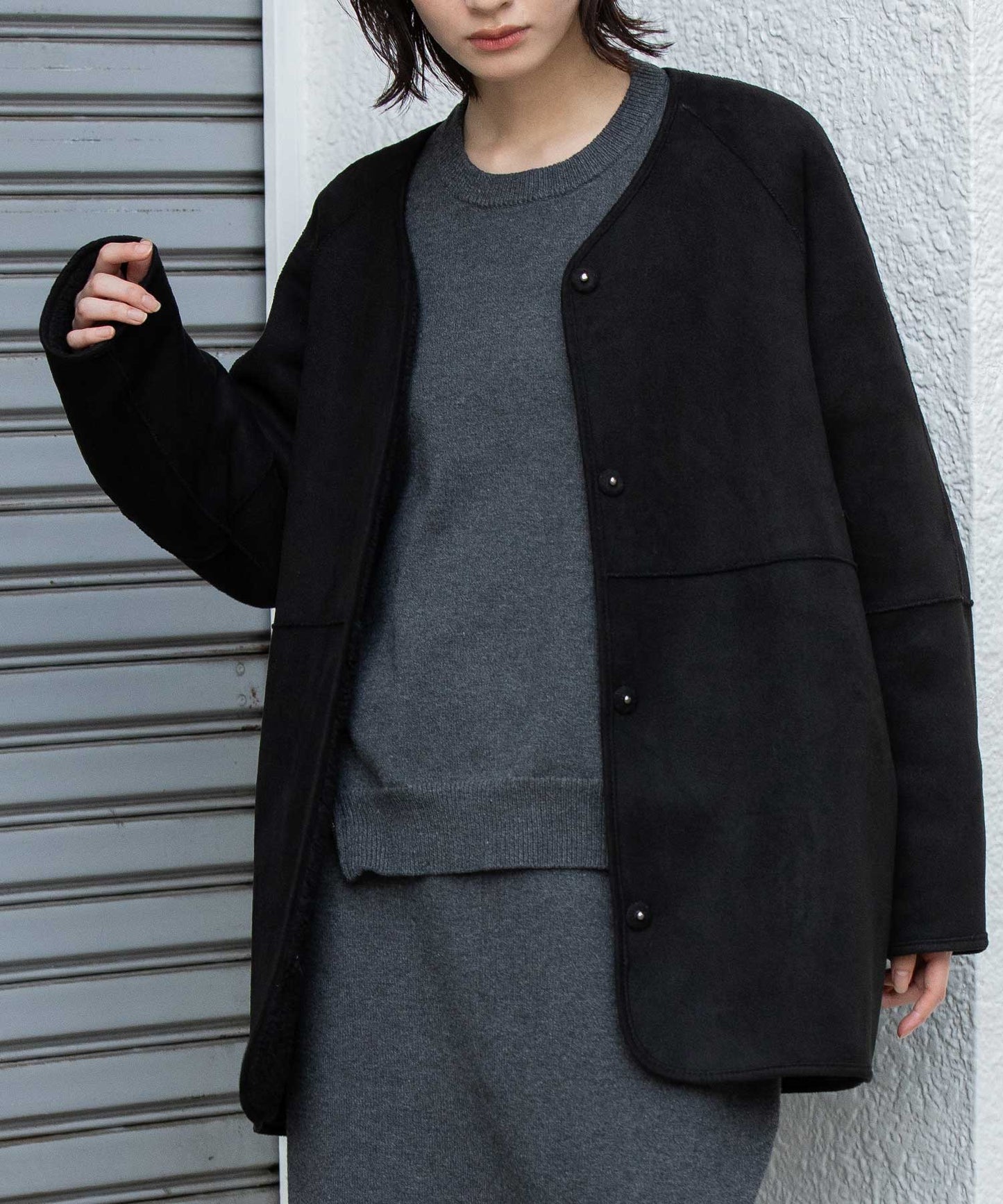 ウールシープボアムートンリバーシブルノーカラーコート