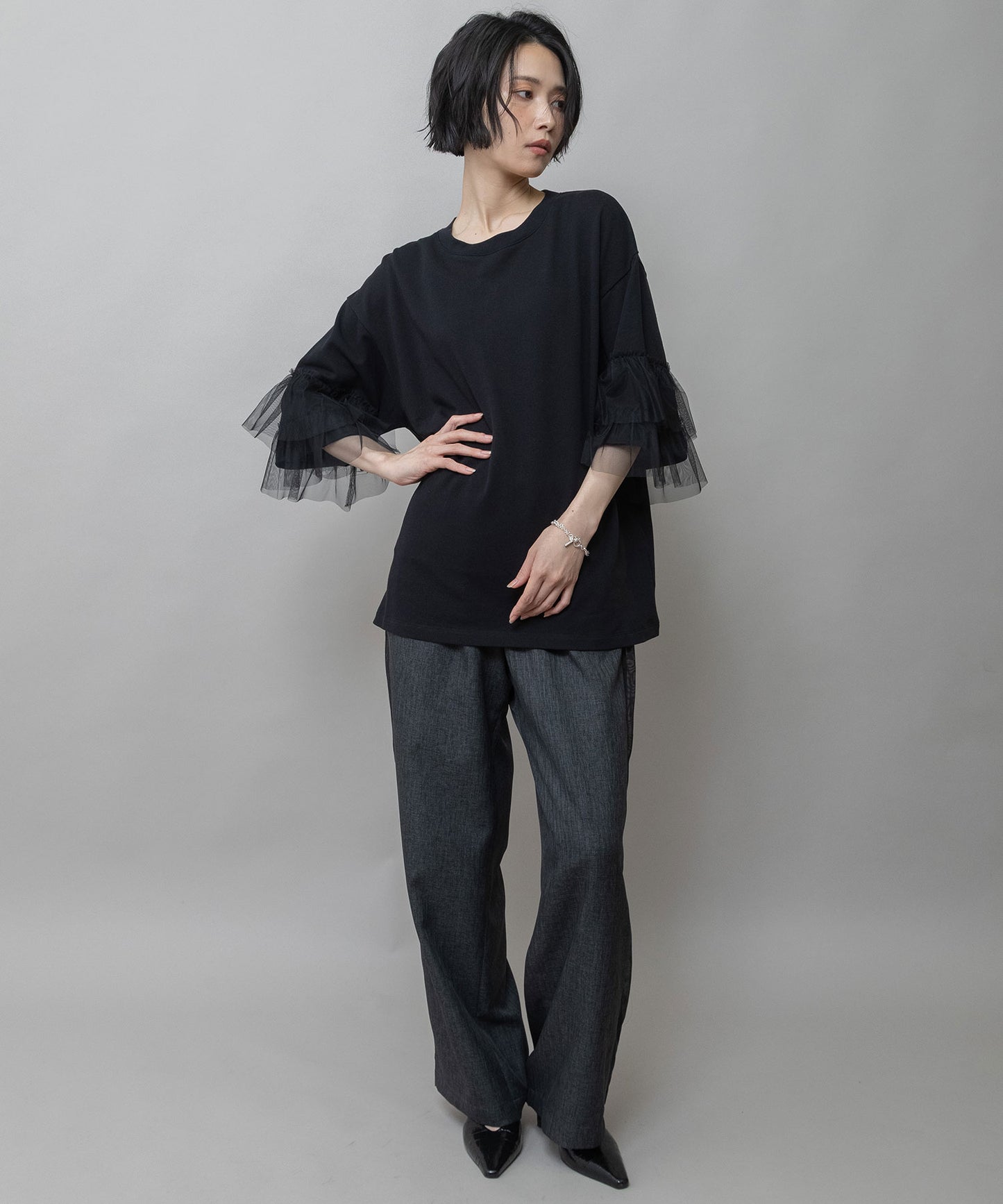 裏毛×チュールラッフルスリーブトップス