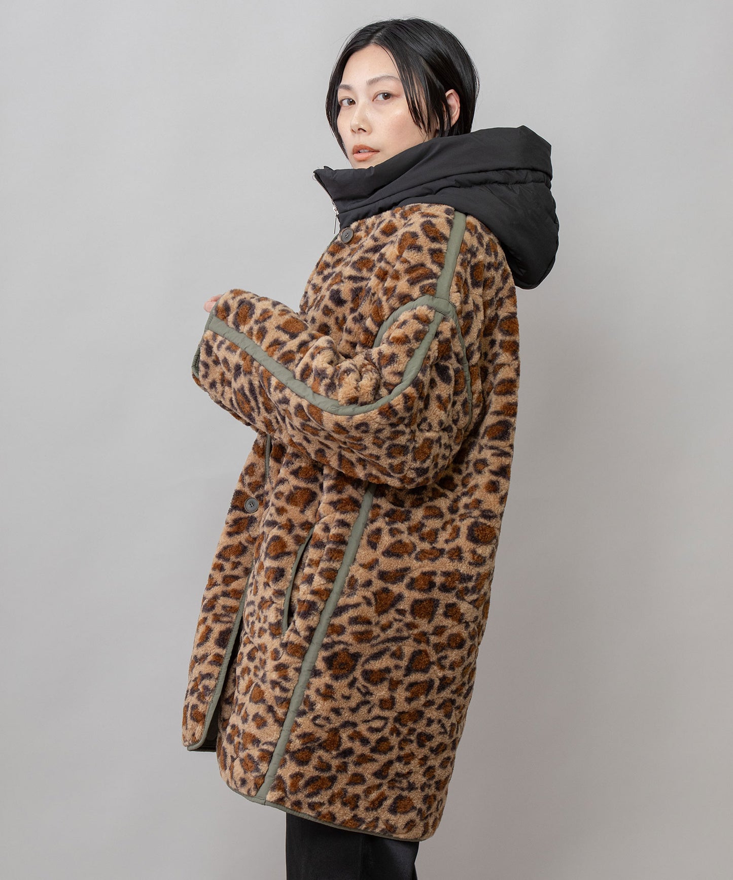 キルティング×ボアリバーシブルノーカラーコート