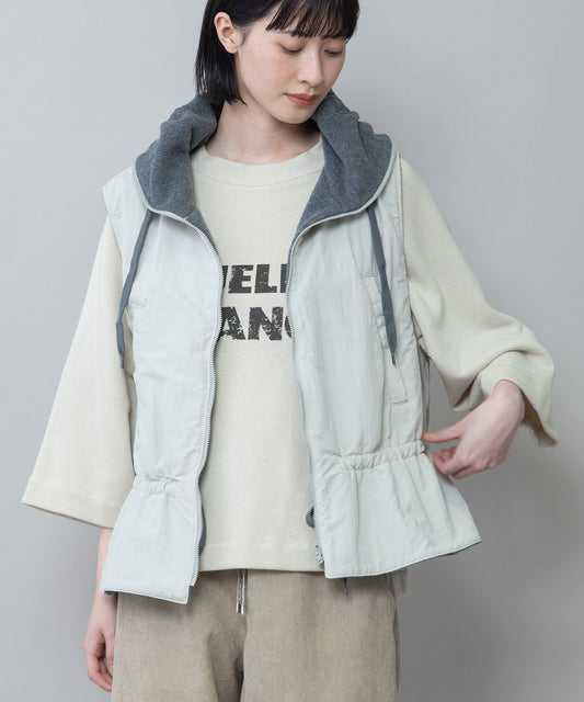 ナイロンタフタ×フリースリバーシブルジレ