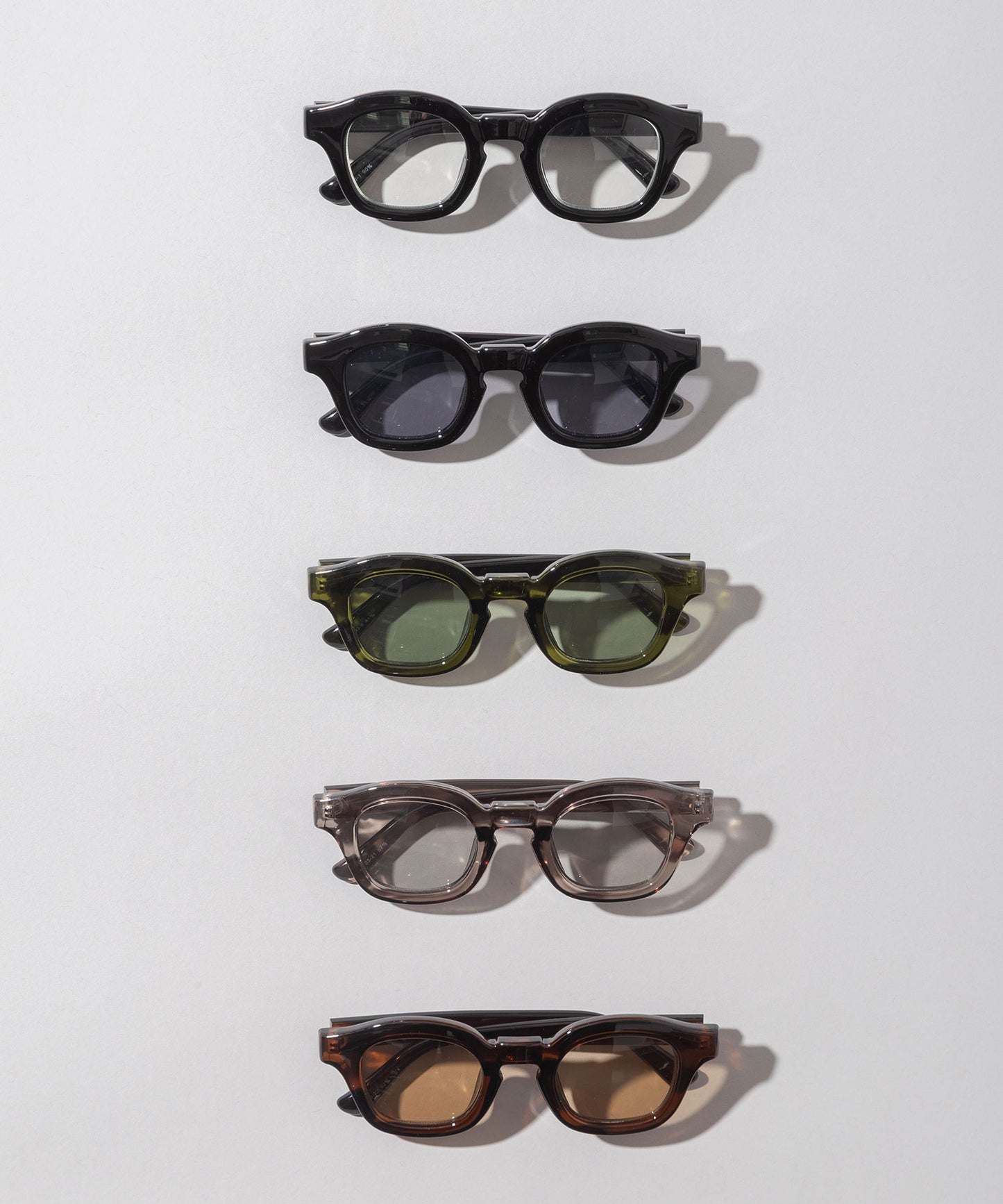 シックボストンフレームサングラス