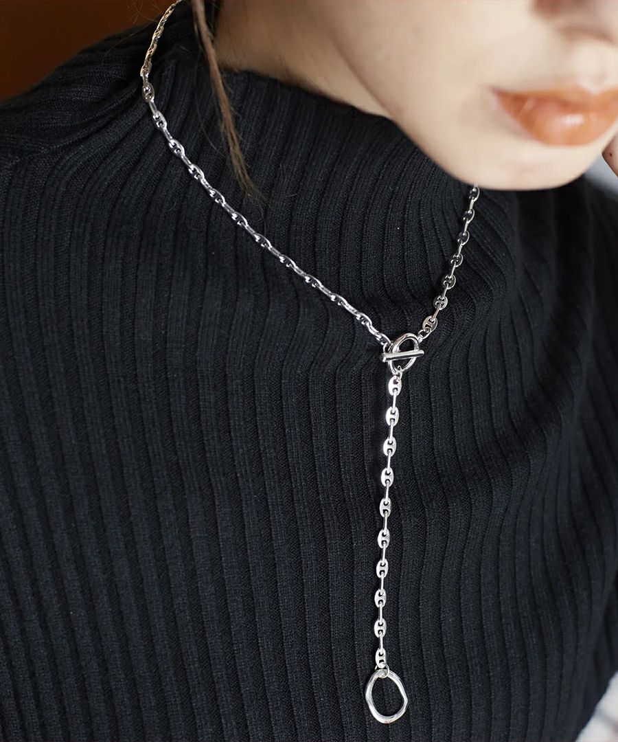 デザインチェーンネックレス