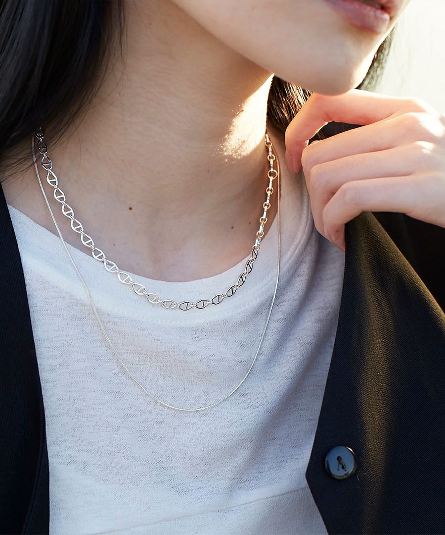 ダブルチェーンネックレス