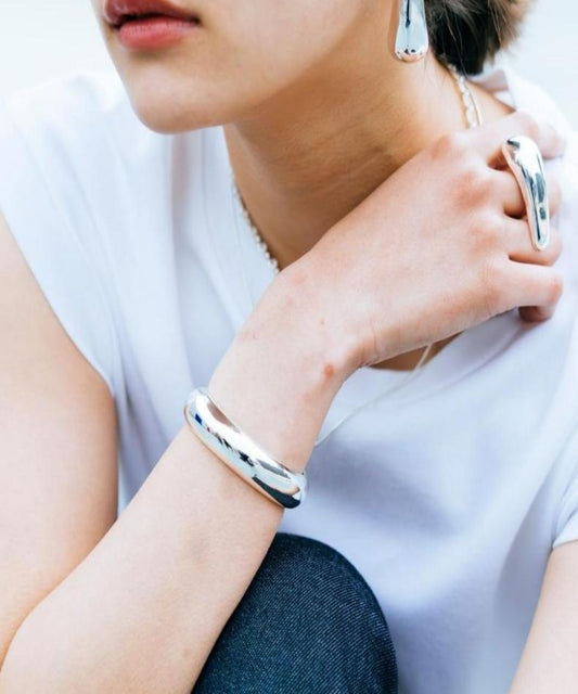 シンプルバングル