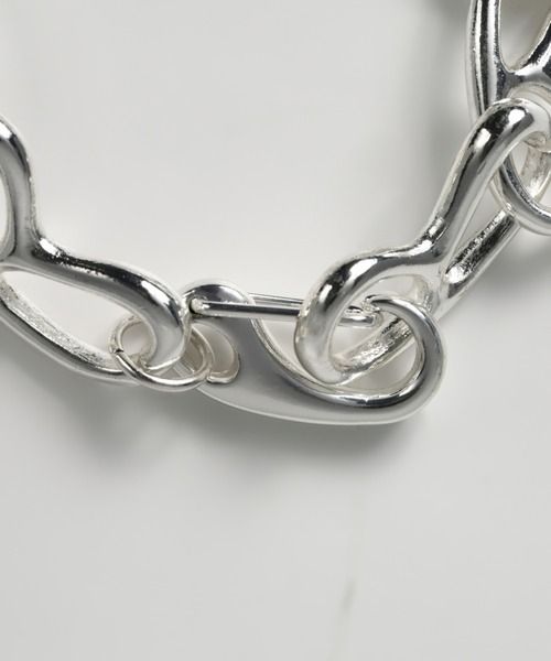 プレッツェルブレスレット