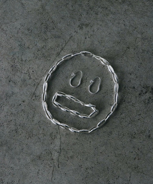 キャラクタリスティックチェーンネックレス