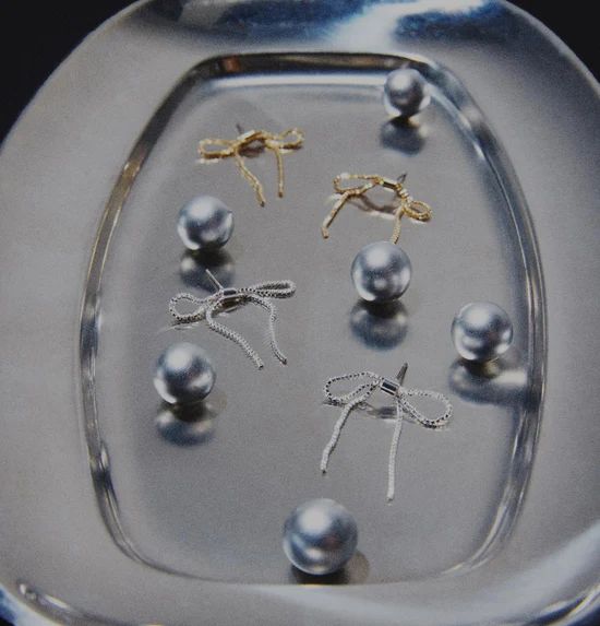 リボンリンクピアス