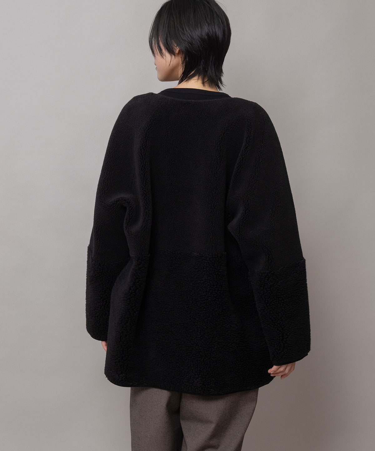 ウールシープボアムートンリバーシブルノーカラーコート