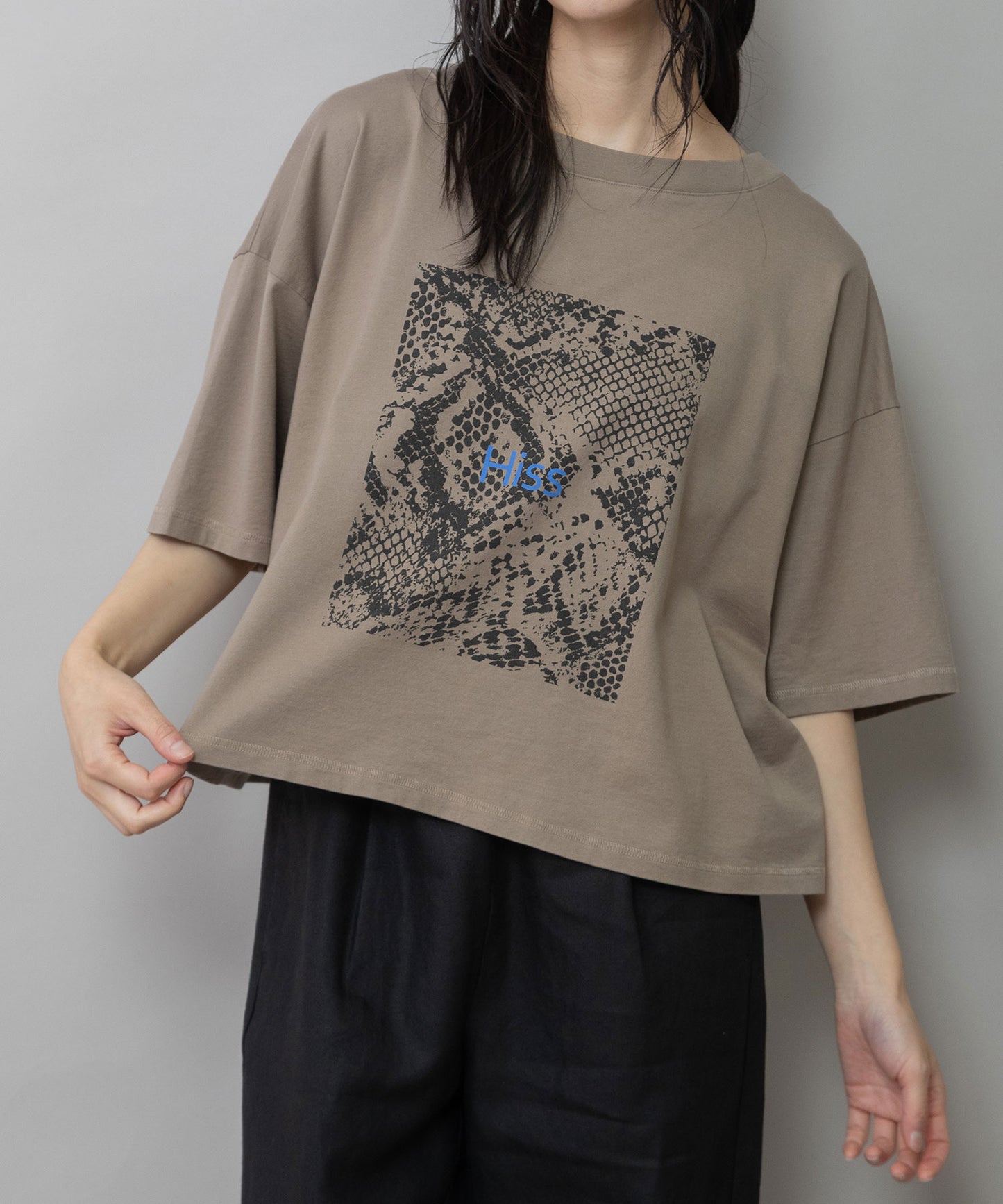 コットンジャージパイソン柄プリントTシャツ