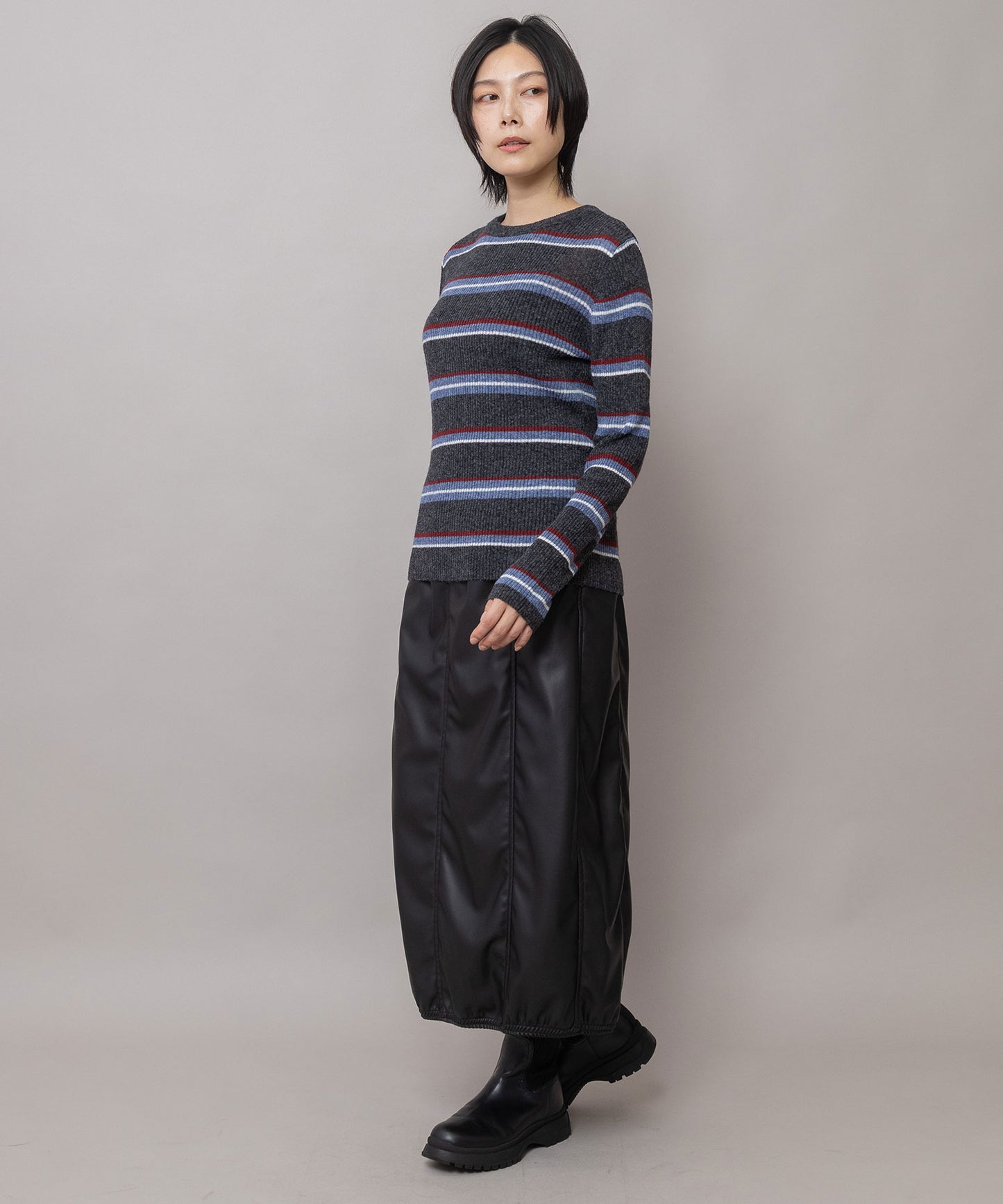 フェイクレザー イージーバレルスカート