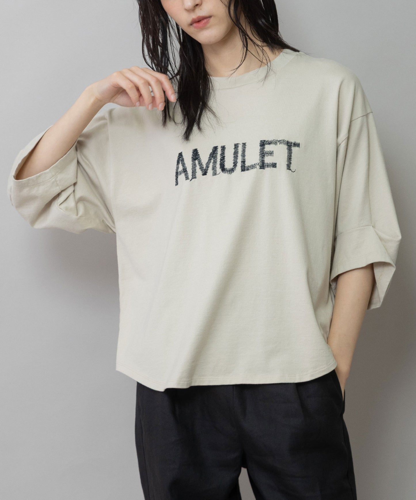 コットンジャージロゴ刺繍Tシャツ