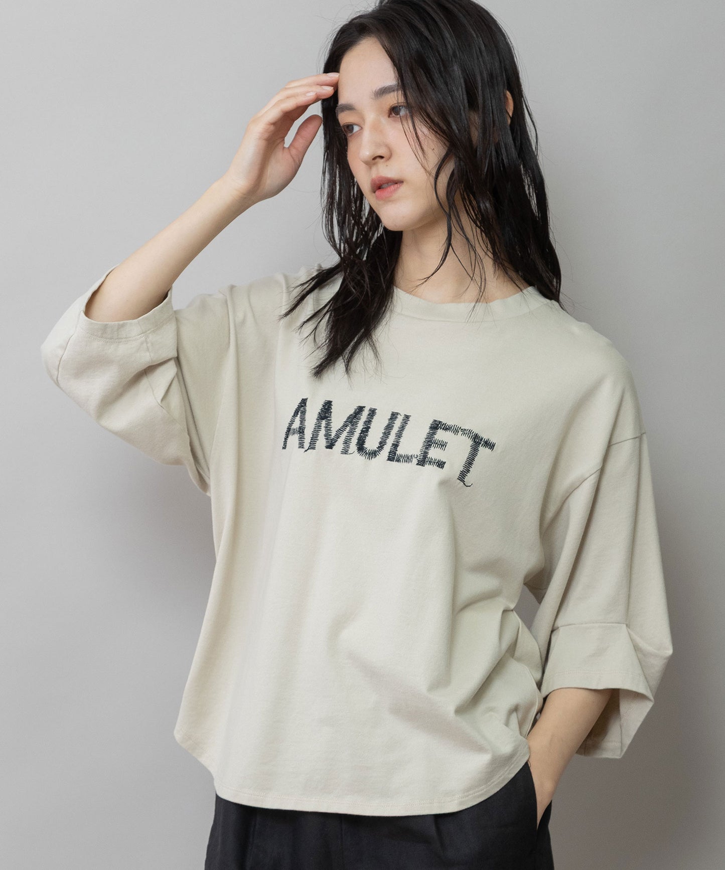 コットンジャージロゴ刺繍Tシャツ