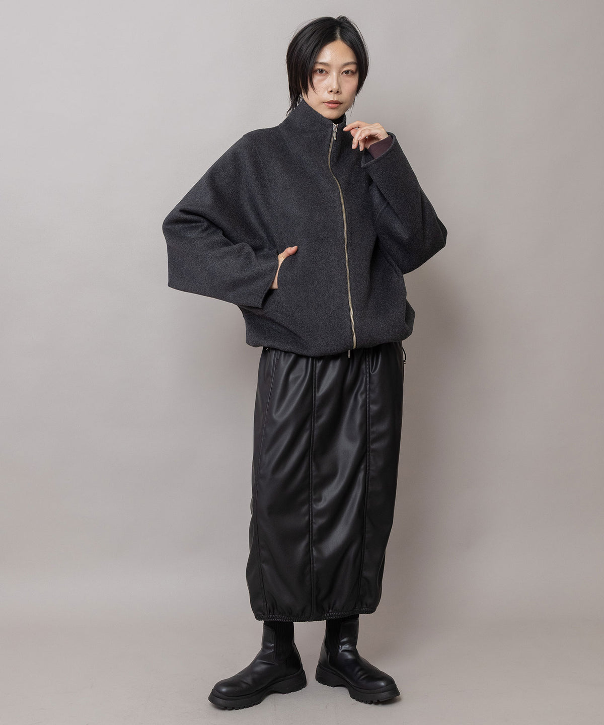 フェイクレザー イージーバレルスカート