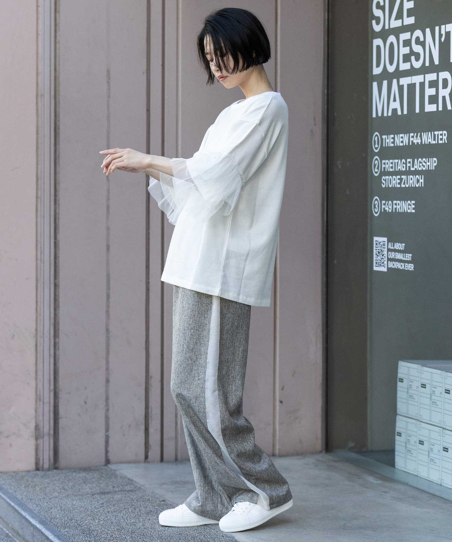 裏毛×チュールラッフルスリーブトップス