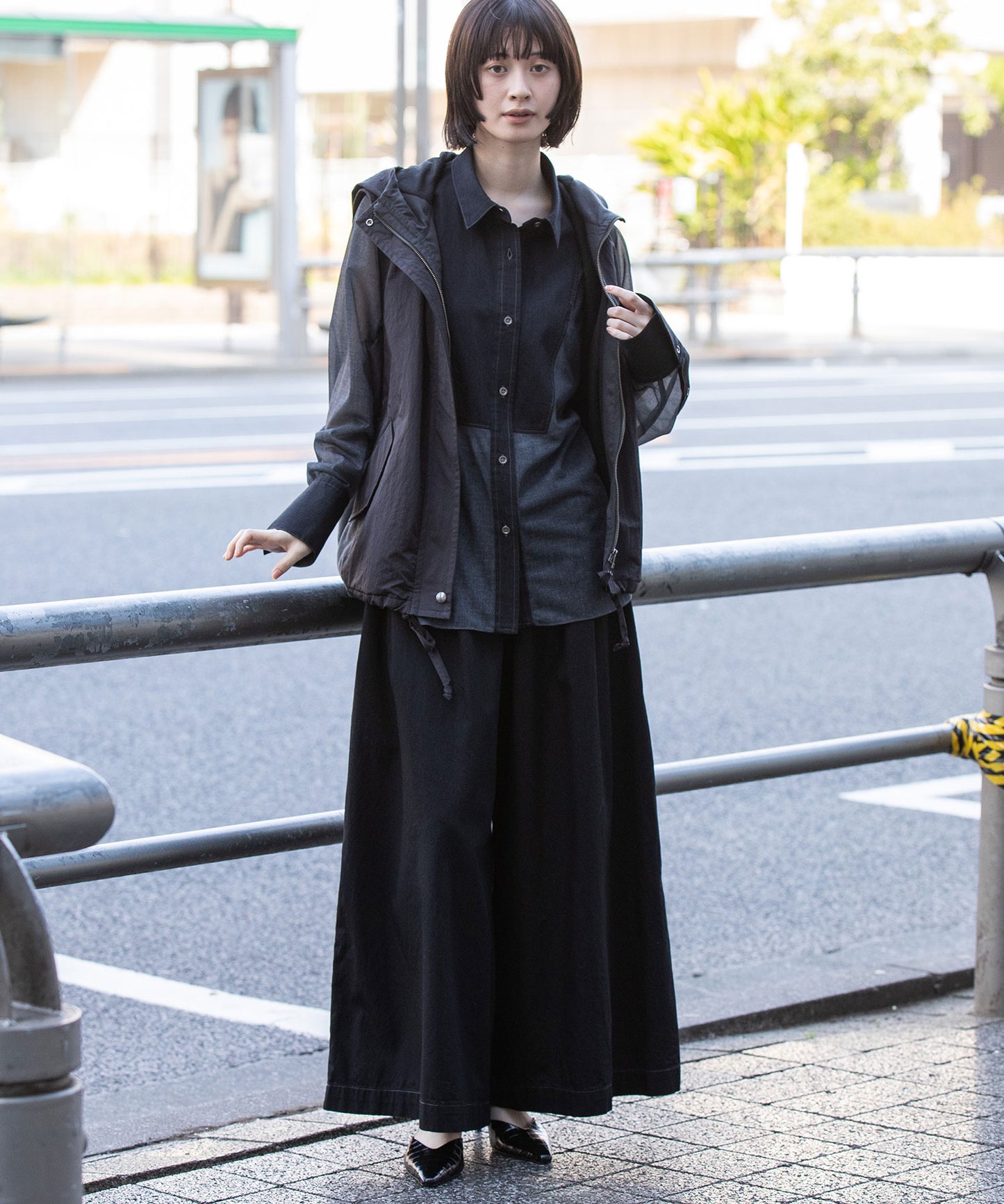 【軽量】【イージーケア】【吸水・速乾性】ツイル×梳毛調合繊×octaフーデットジレ