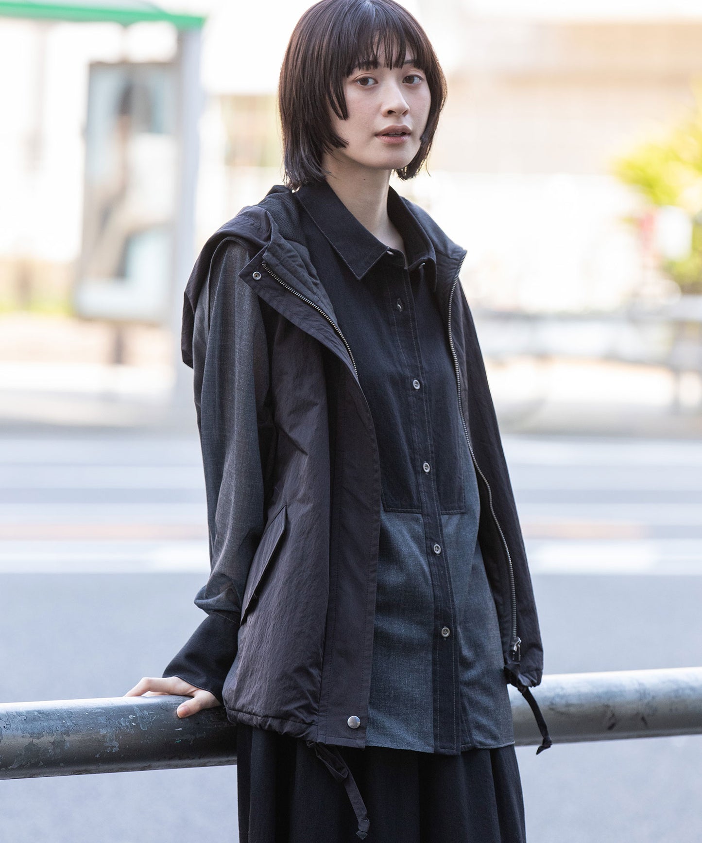 【軽量】【イージーケア】【吸水・速乾性】ツイル×梳毛調合繊×octaフーデットジレ