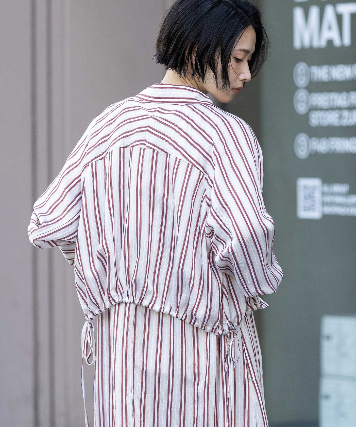 【Turkey】ストライプクロップドシャツ