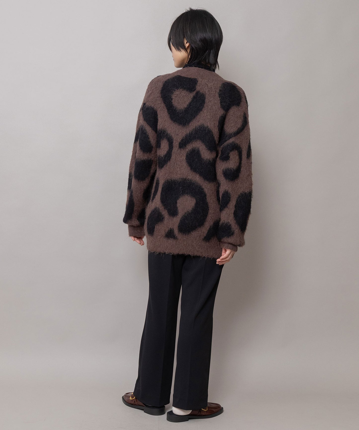 レオパードジャガードブラッシュニット Vネックカーディガン