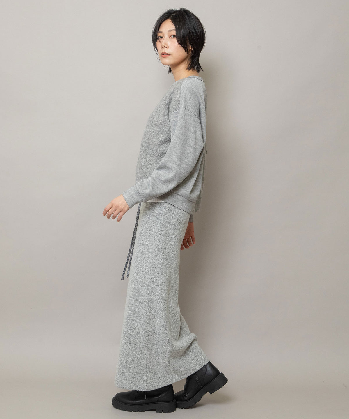 スムースニット×シープパイル バックスリットプルオーバー