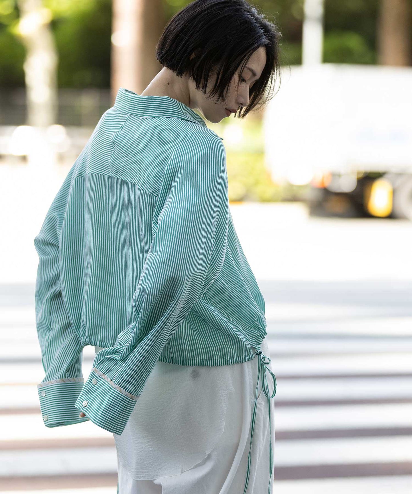 【Turkey】ストライプクロップドシャツ