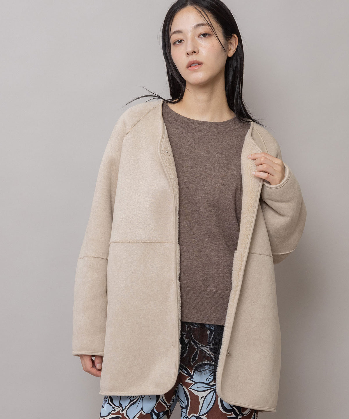 ウールシープボアムートンリバーシブルノーカラーコート