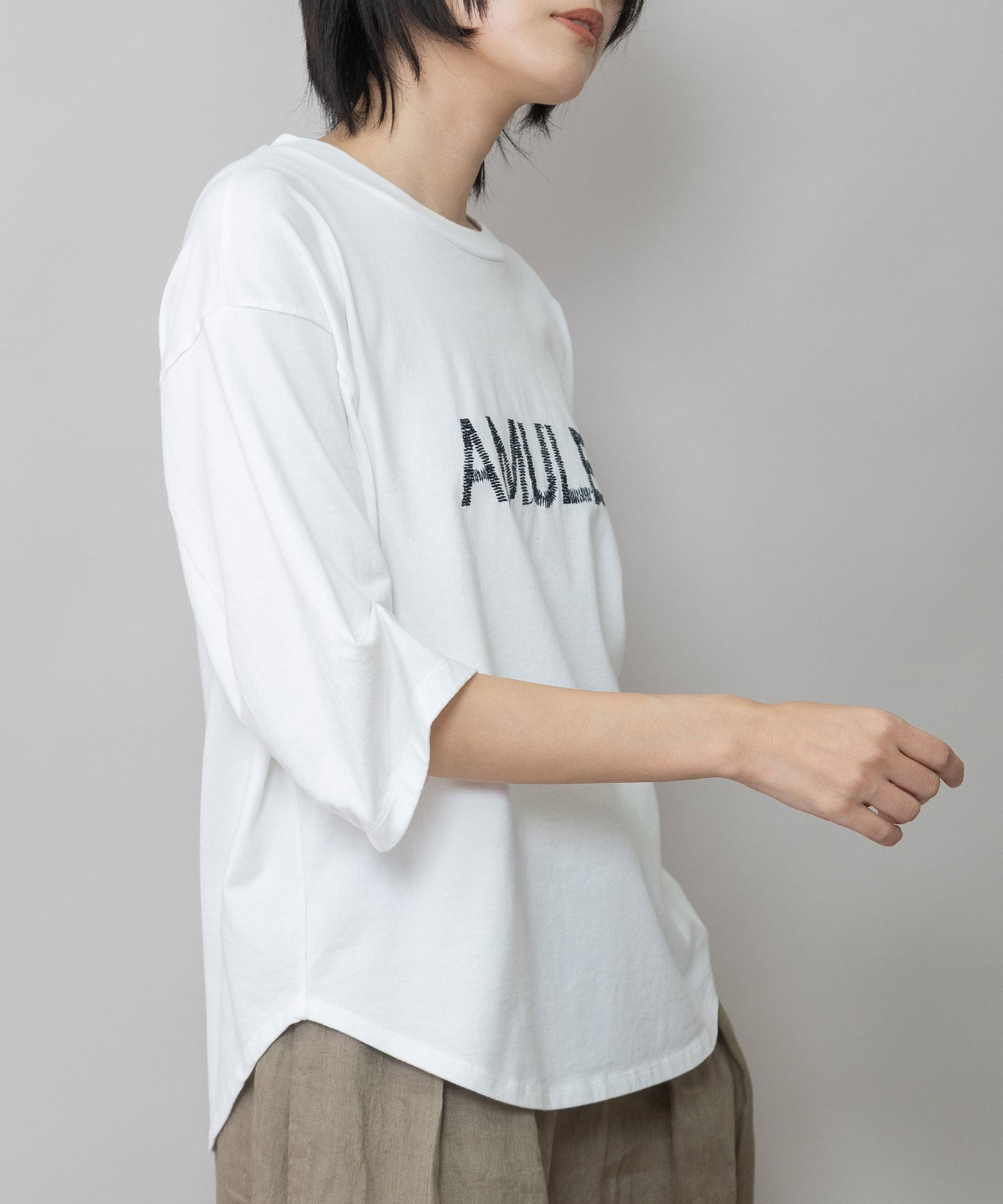 コットンジャージロゴ刺繍Tシャツ