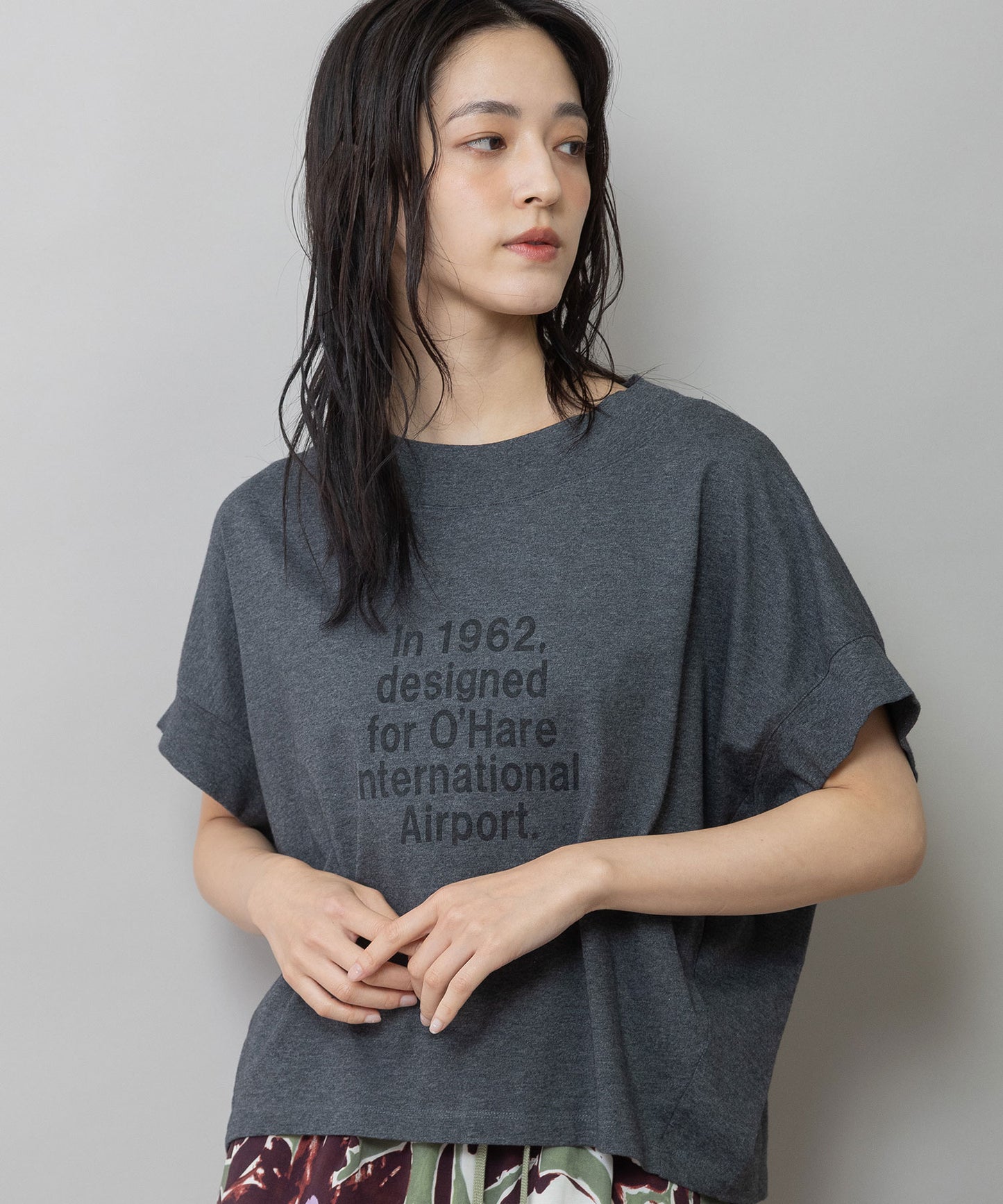 コットンジャージロゴプリントTシャツ