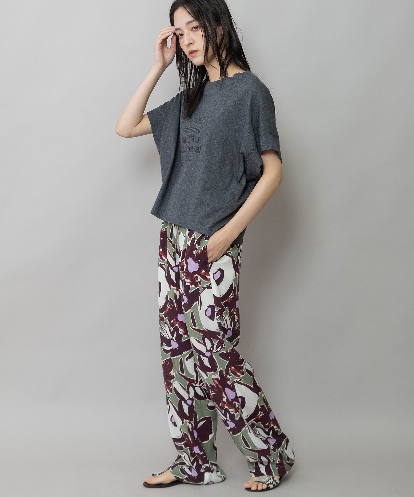 コットンジャージロゴプリントTシャツ