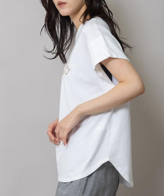 ロゴ刺繍Tシャツ