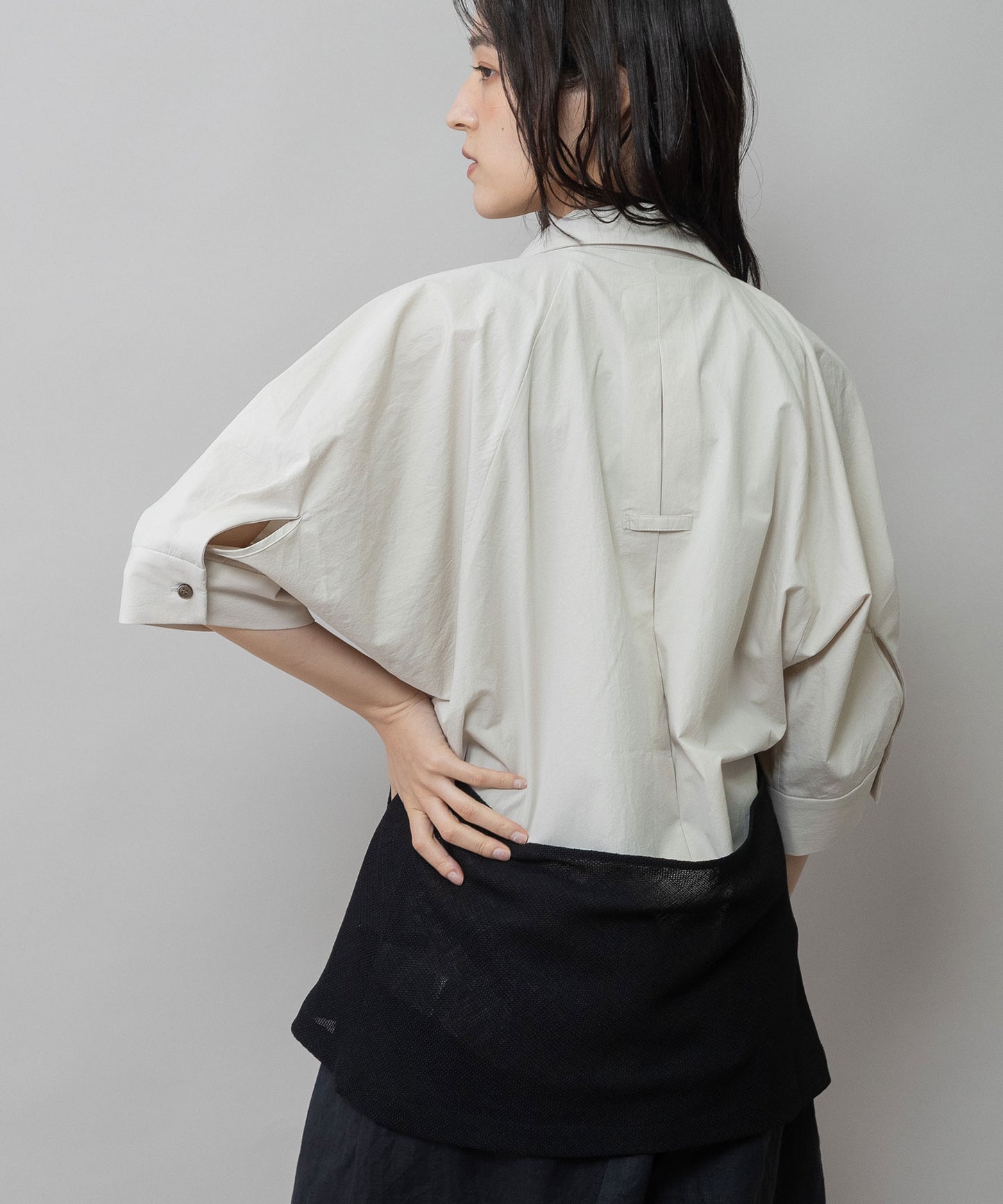 【吸水・速乾性】ポリエステルレーヨンカラミ織りジレ