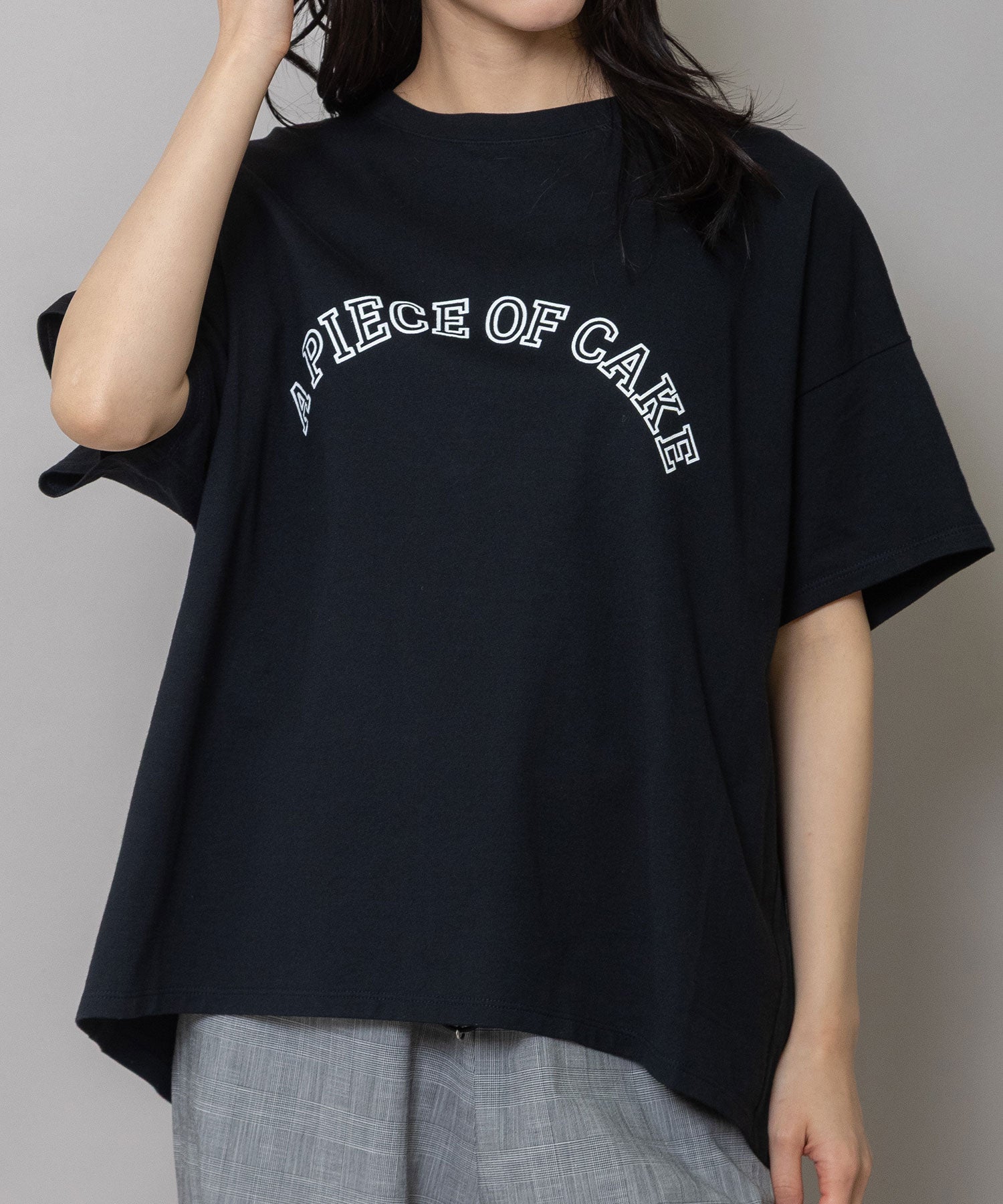 A PIECE OF CAKE”ロゴプリントTシャツ – Munich web shop