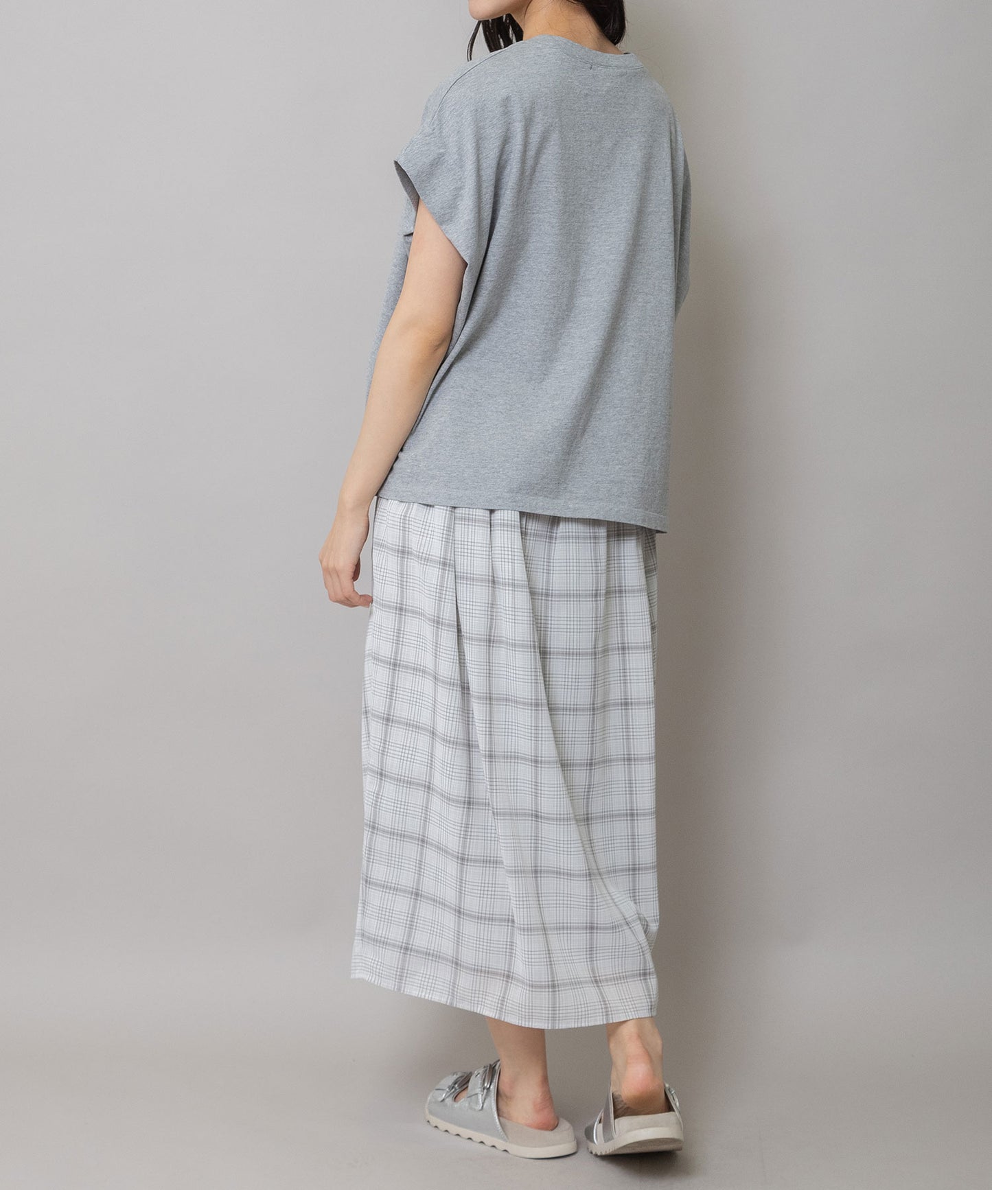 【 NEW COLOR 】"The Plum"ロゴプリントタックスリーブTシャツ