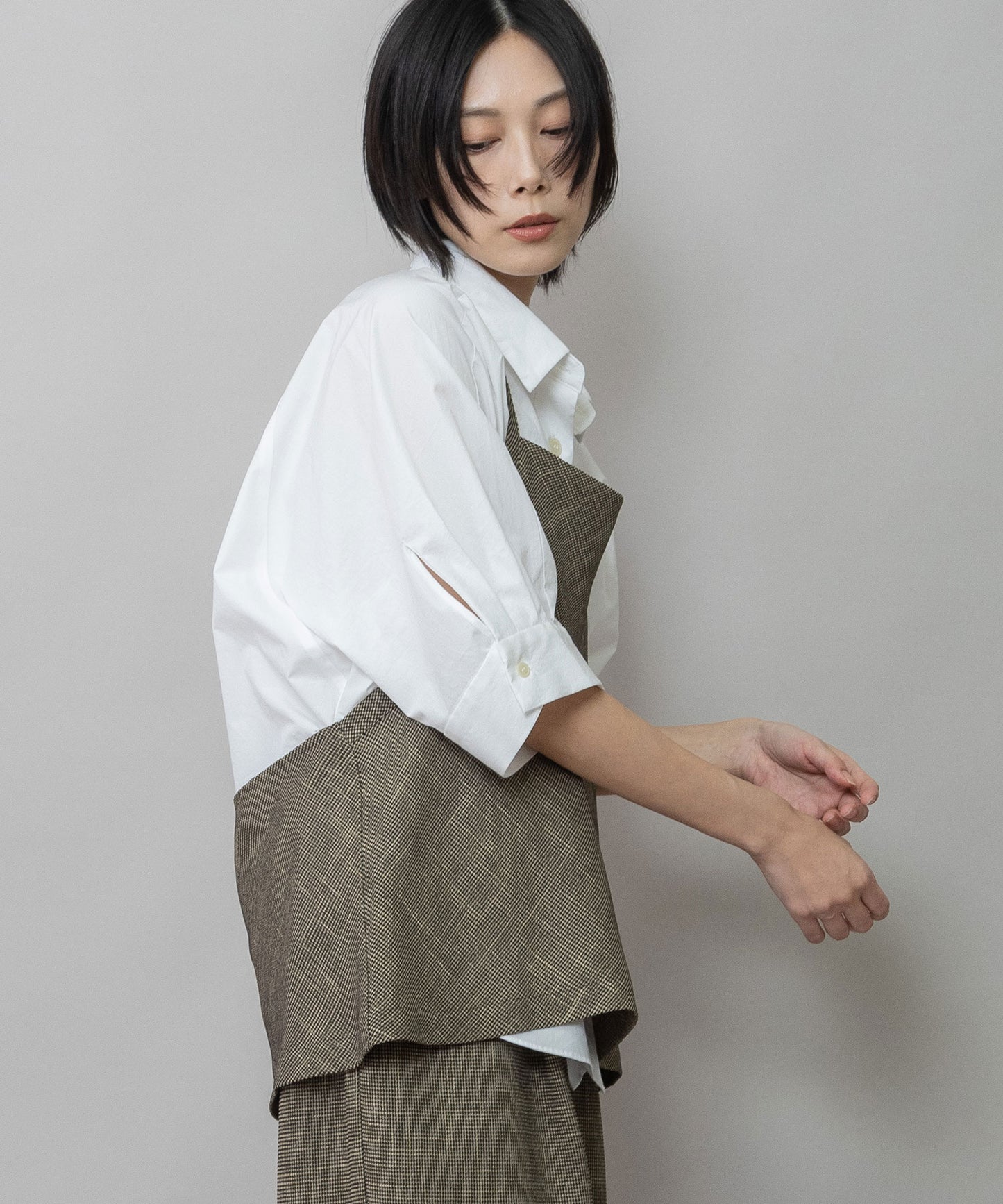 【吸水・速乾性】ポリエステルレーヨンカラミ織りジレ