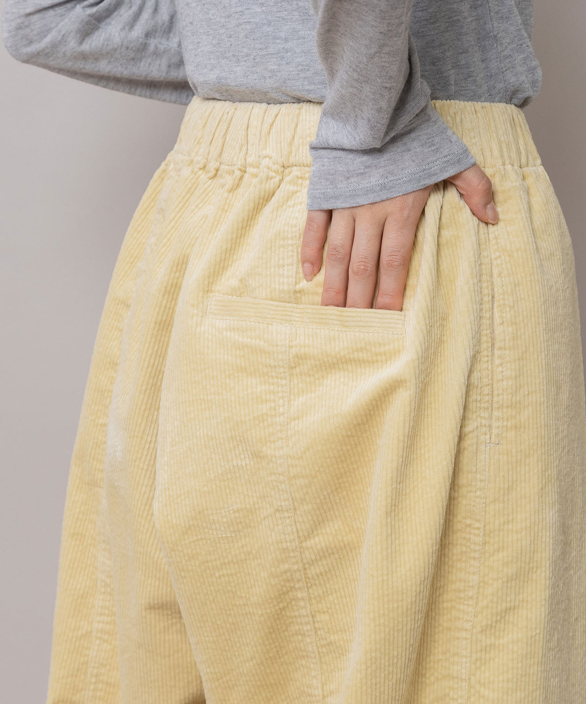 9ウェルソフトコーデュロイ バレルパンツ