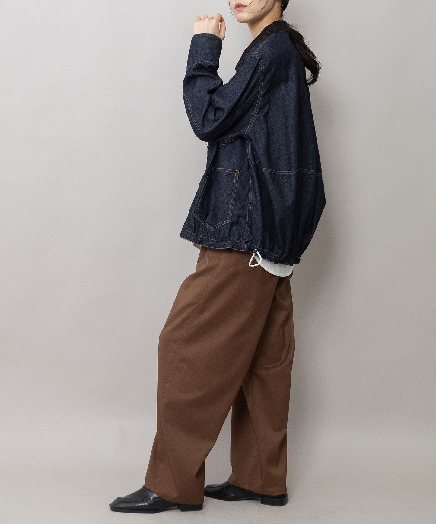シック＆シンポリエステルツイル バレルパンツ