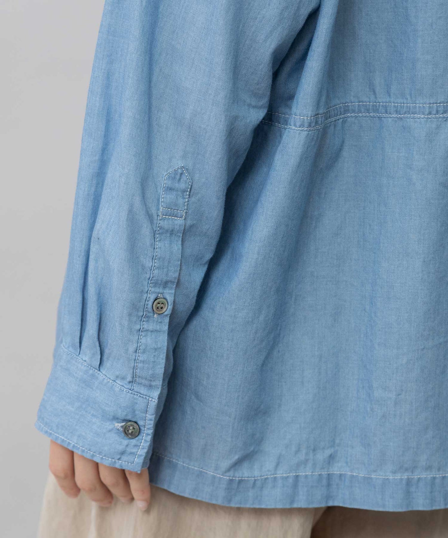 【速乾性】【通気性】2.25ozシアーデニムバンドカラーシャツ
