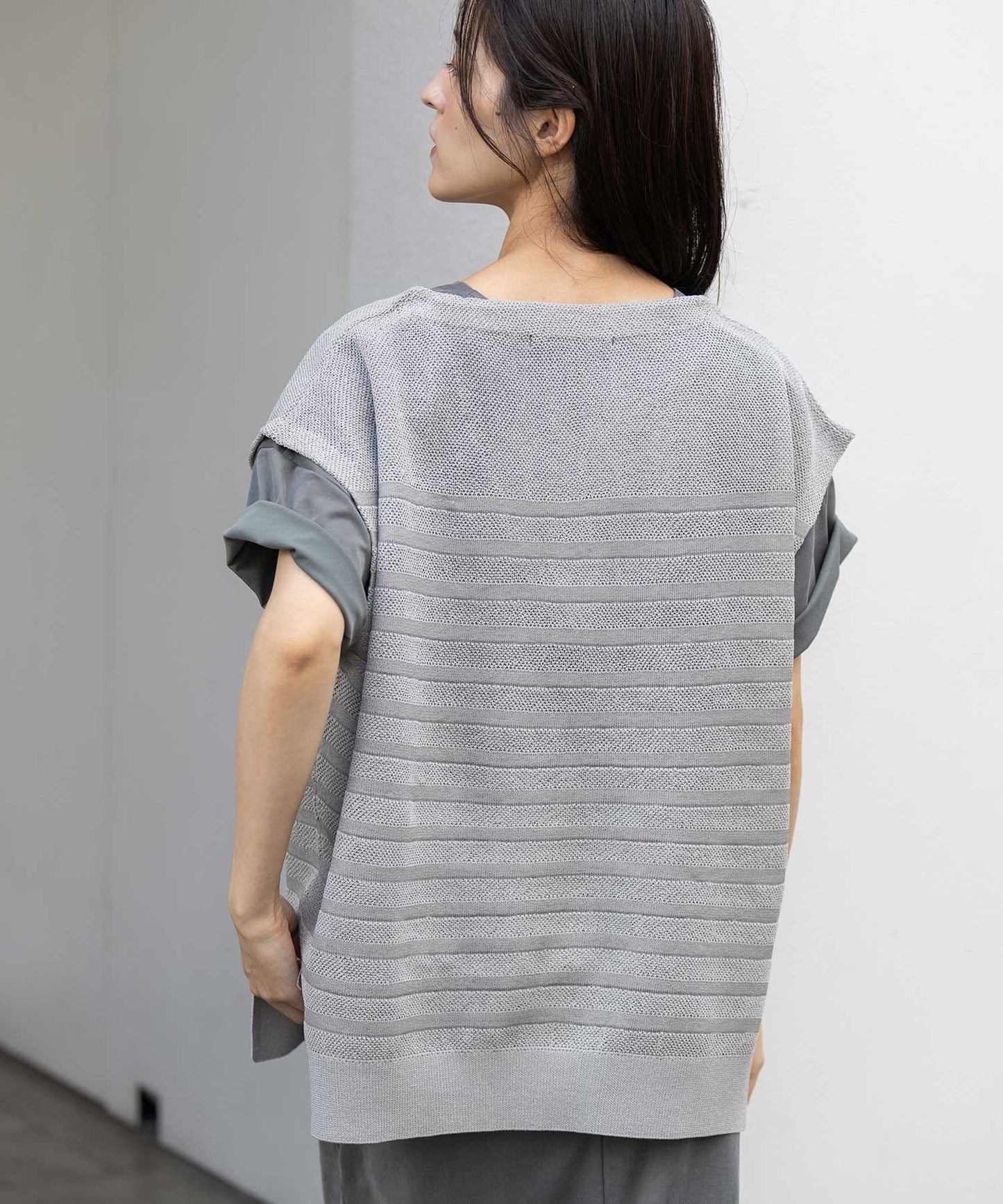 メッシュジャガードボーダーニットVネックスリーブレストップス