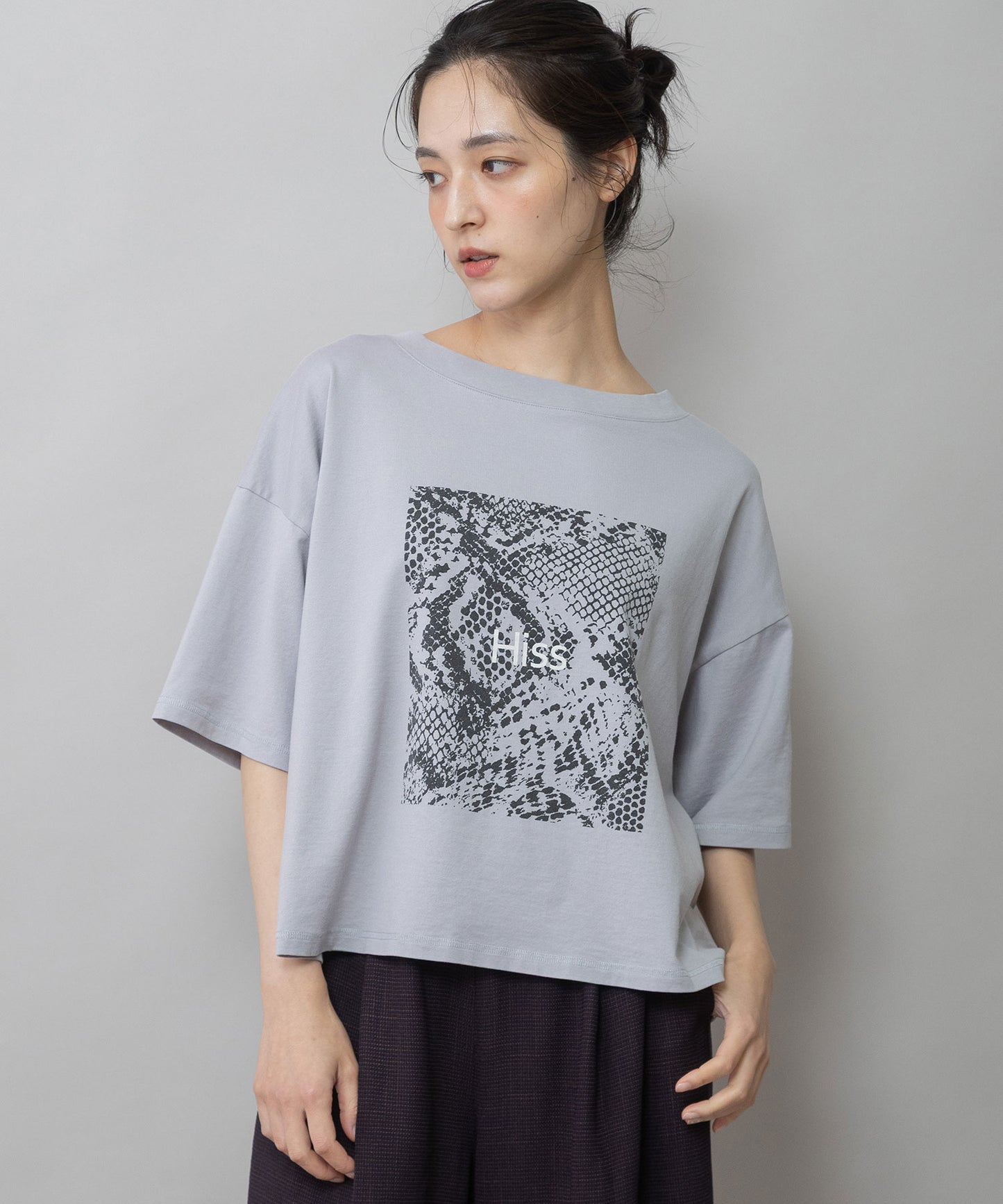 コットンジャージパイソン柄プリントTシャツ