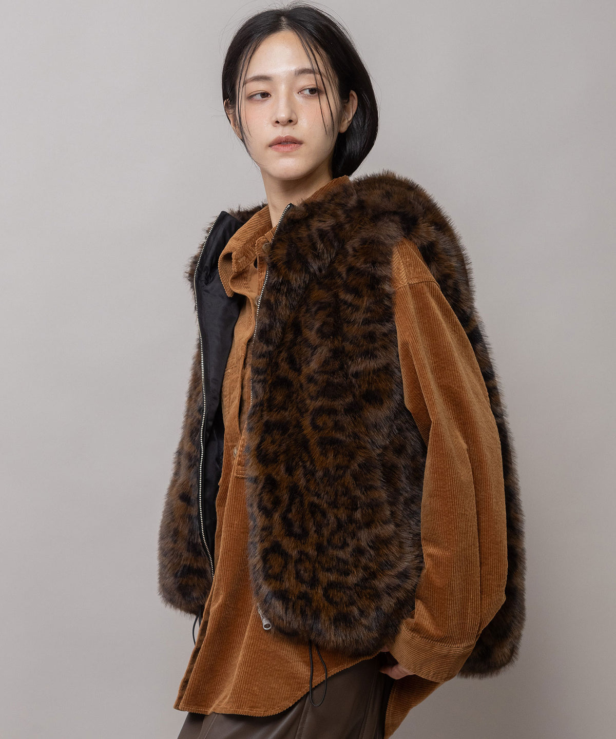 フェイクミンク×ナイロンツイル リバーシブルベスト