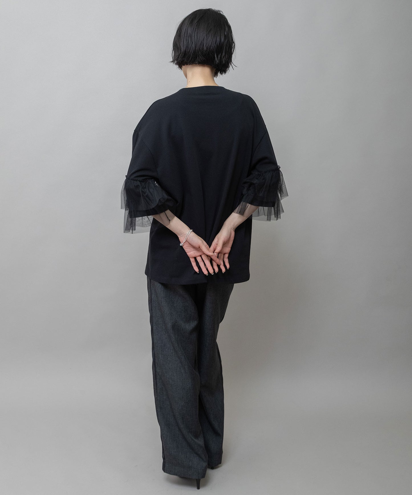 裏毛×チュールラッフルスリーブトップス