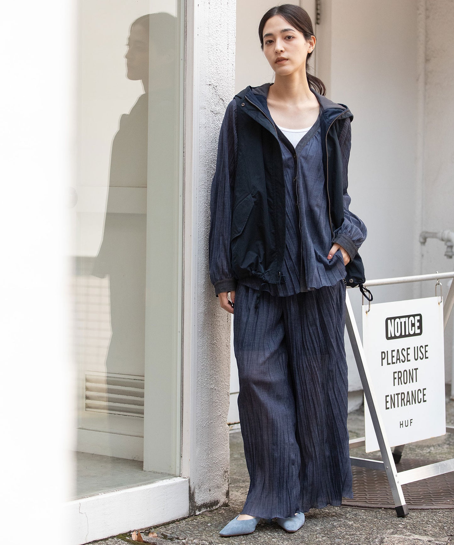 【軽量】【イージーケア】【吸水・速乾性】ツイル×梳毛調合繊×octaフーデットジレ