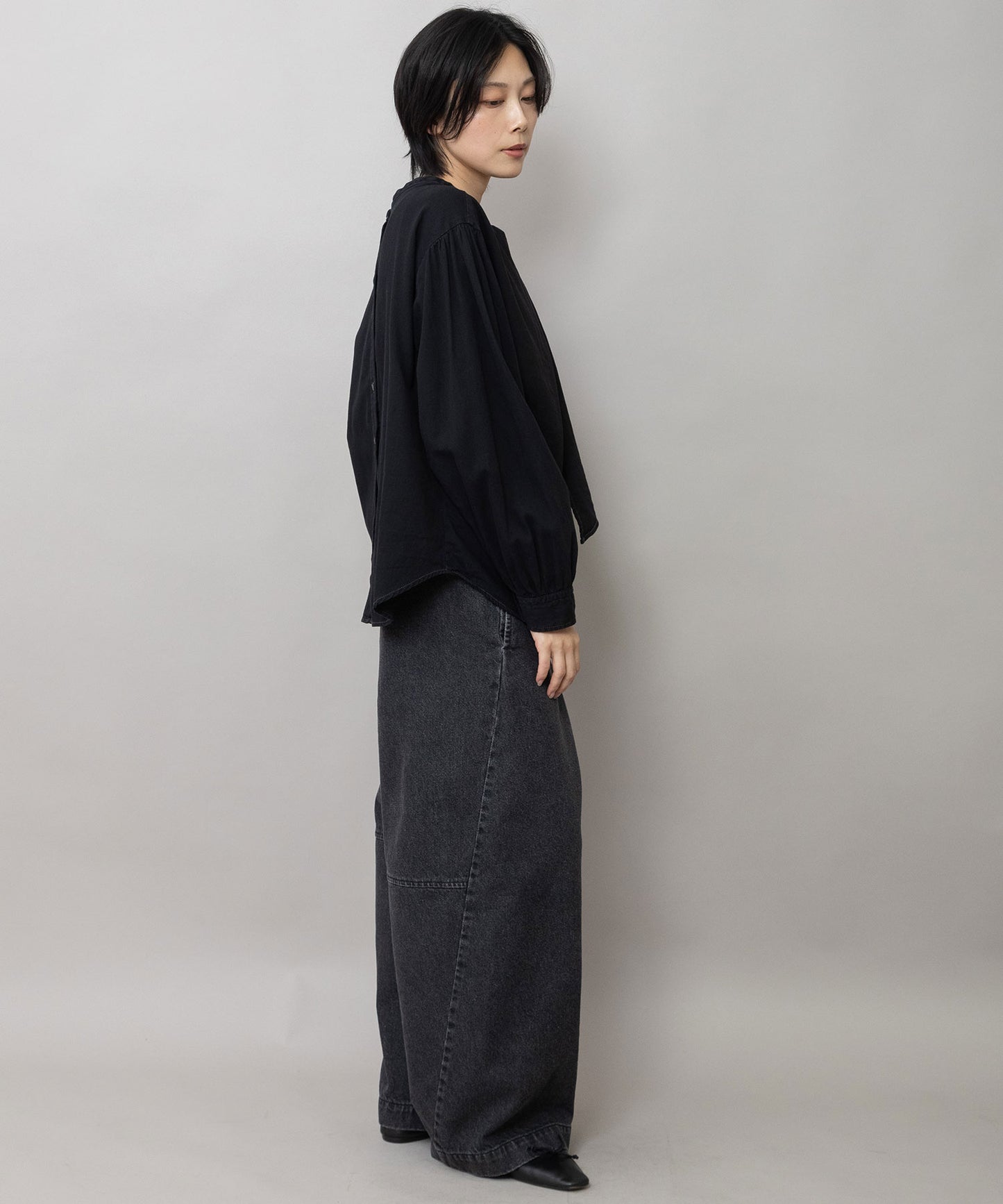 11ozオープンエンドデニム バレルパンツ