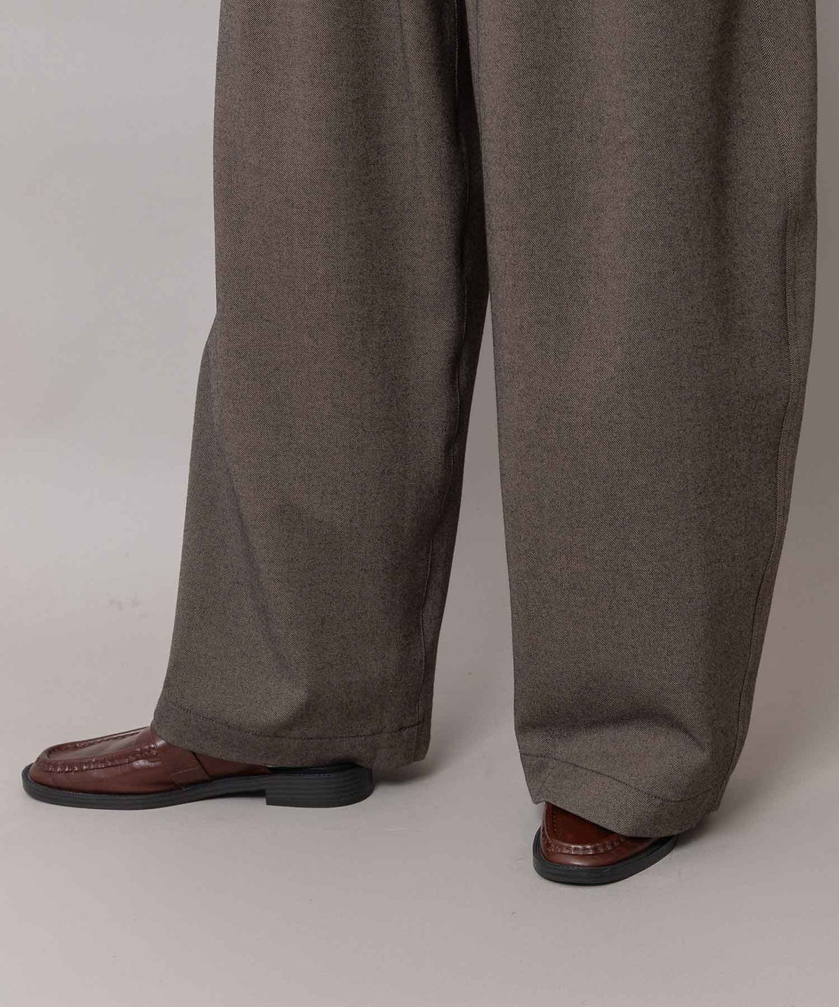 スポンジフランネル タックバレルパンツ