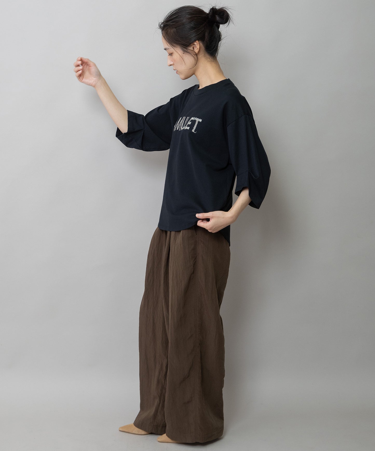 コットンジャージロゴ刺繍Tシャツ