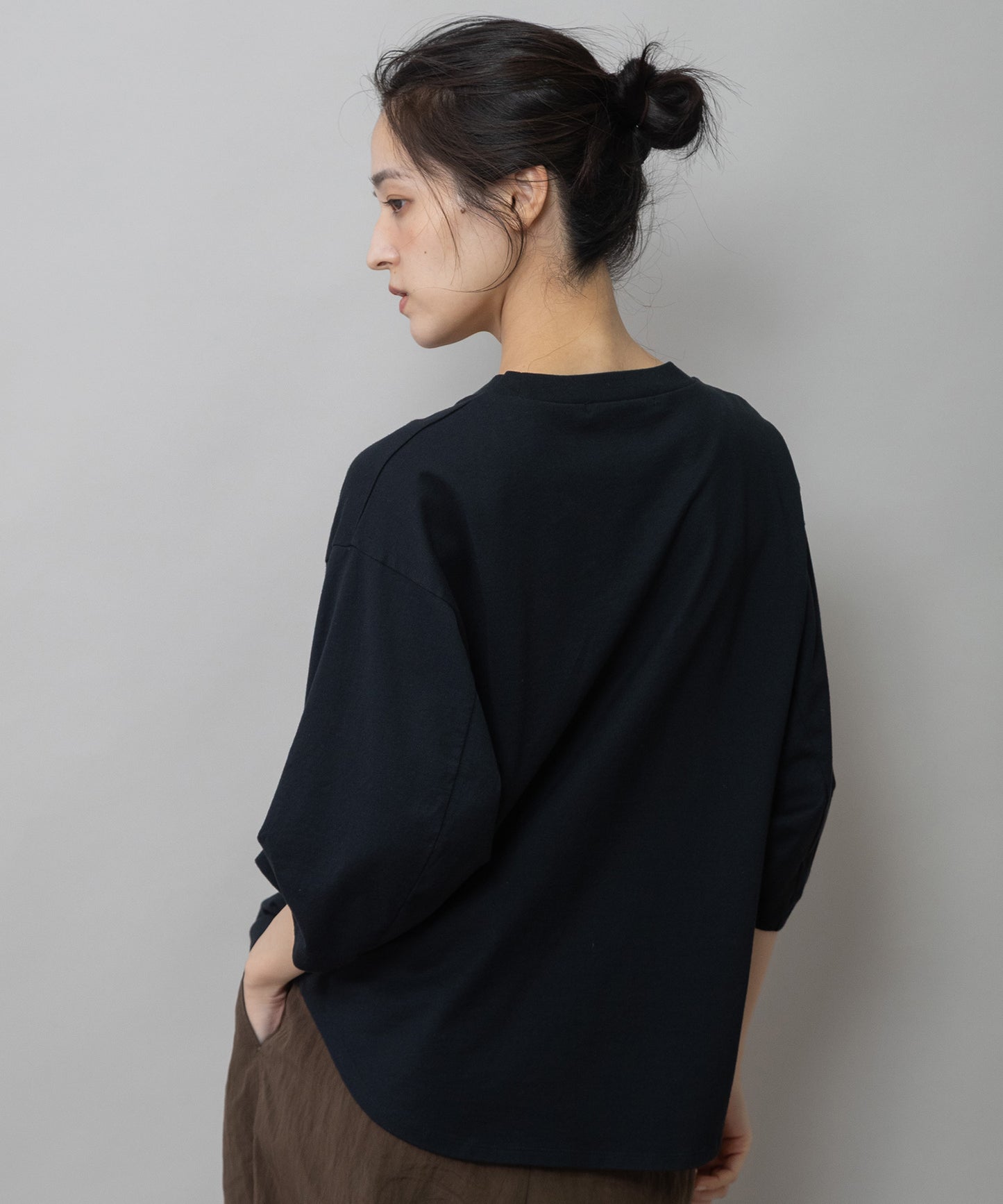 コットンジャージロゴ刺繍Tシャツ