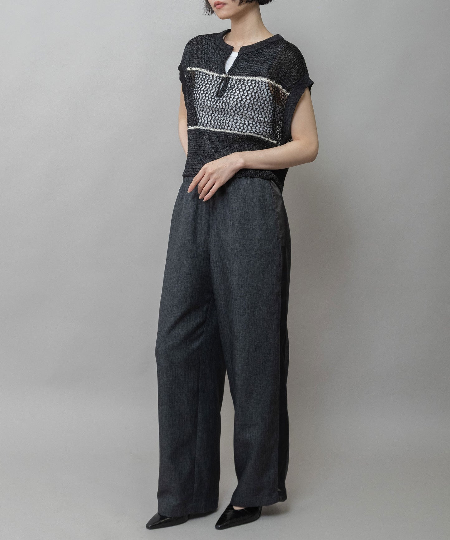 リブ編み×スカシ編みニットジレ