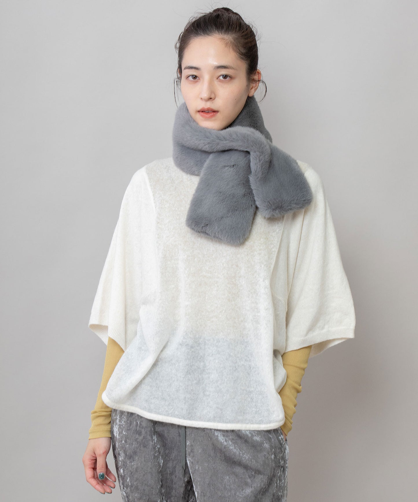 フェイクファーショートマフラー