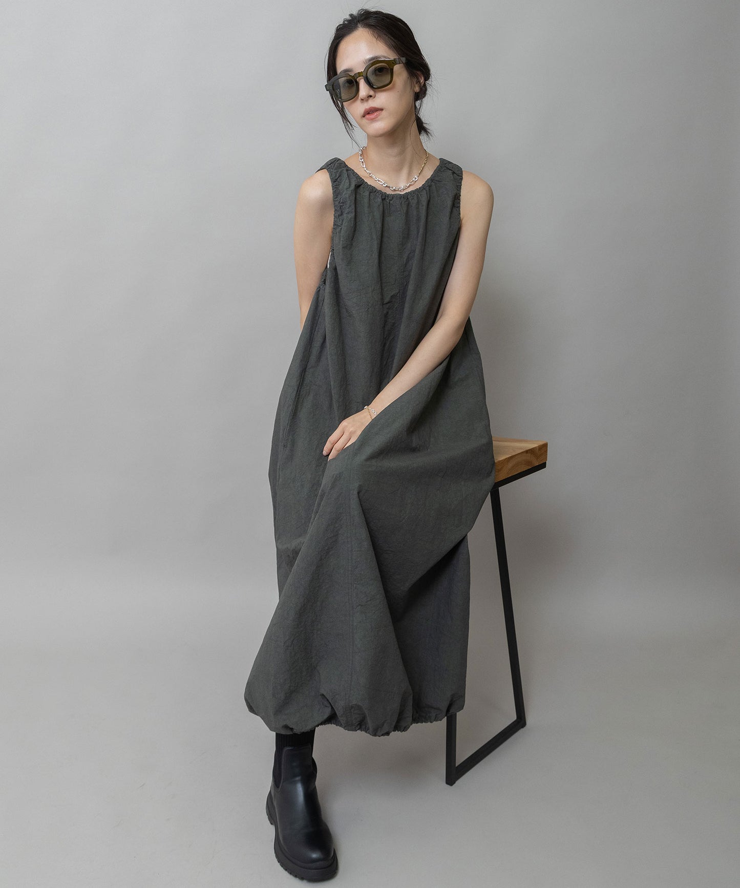 シックボストンフレームサングラス